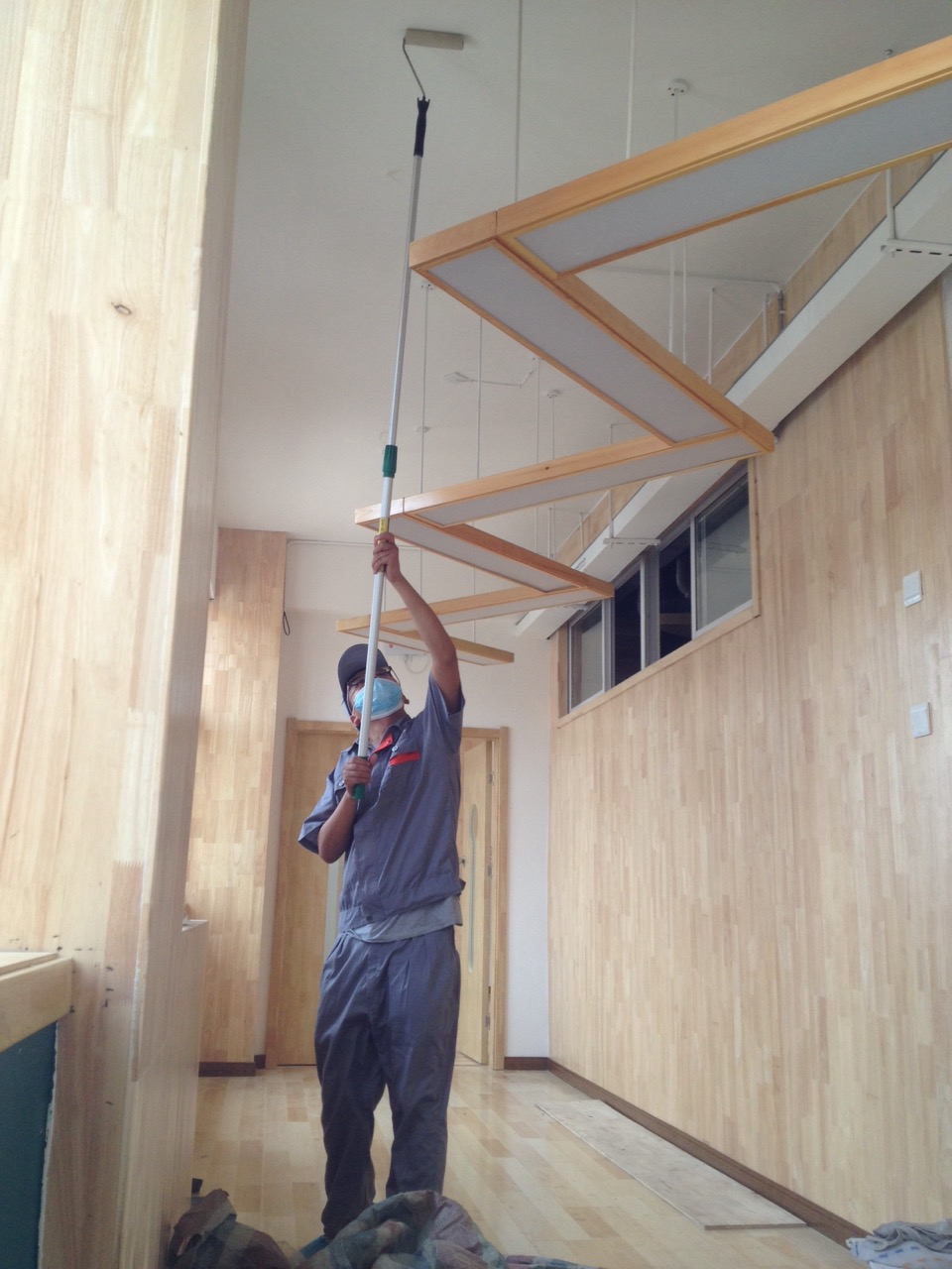 過(guò)道頂面滾筒施工 過(guò)道頂面滾筒施工