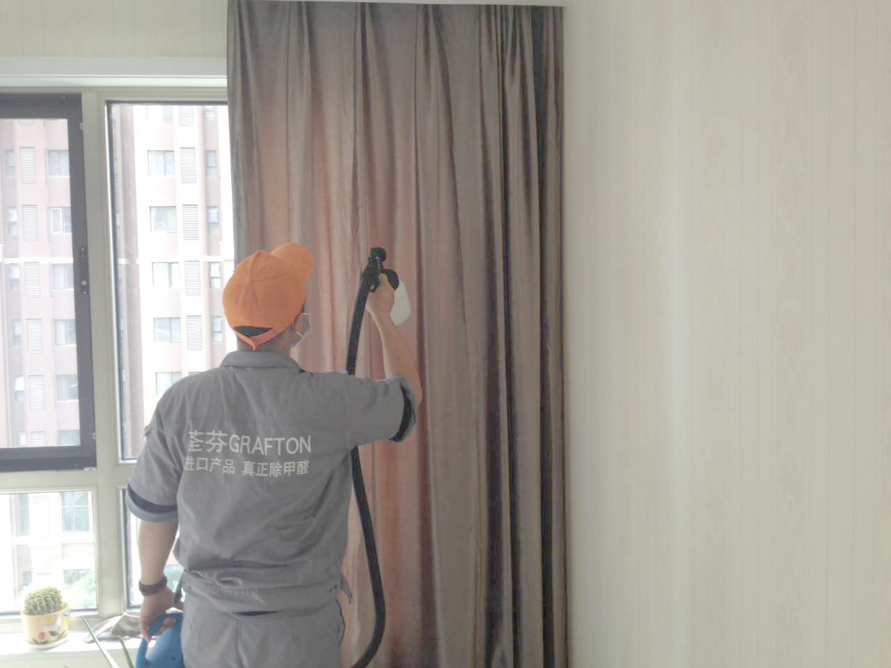臥室窗簾全方位施工中 臥室窗簾全方位施工中