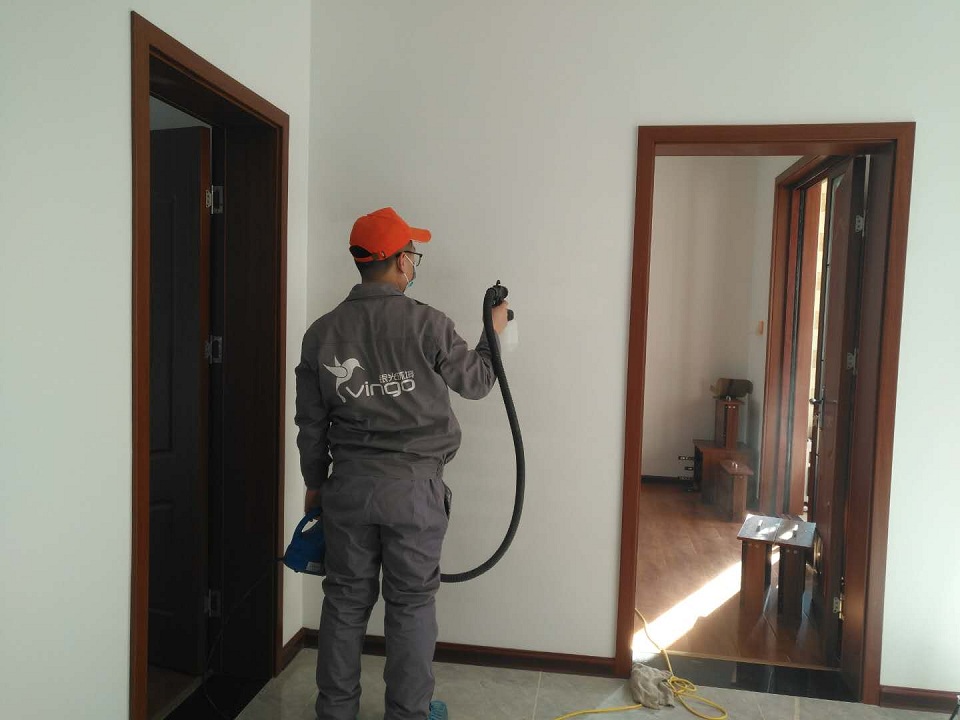 客餐廳墻面全方位噴涂施工 客餐廳墻面全方位噴涂施工