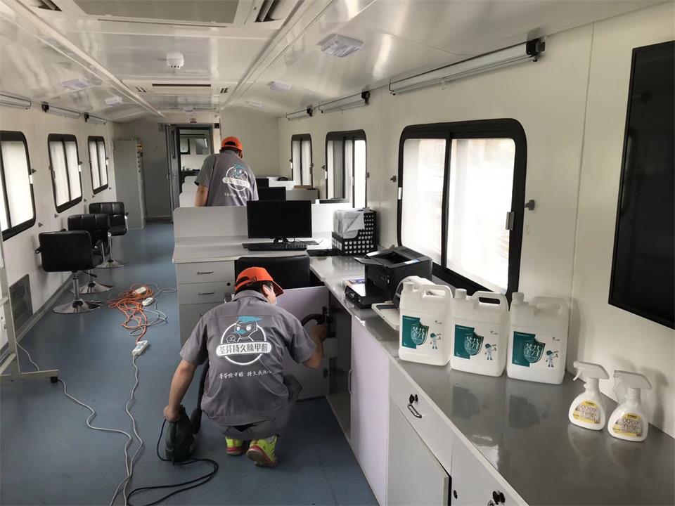 過道柜子全方位噴涂施工 過道柜子全方位噴涂施工