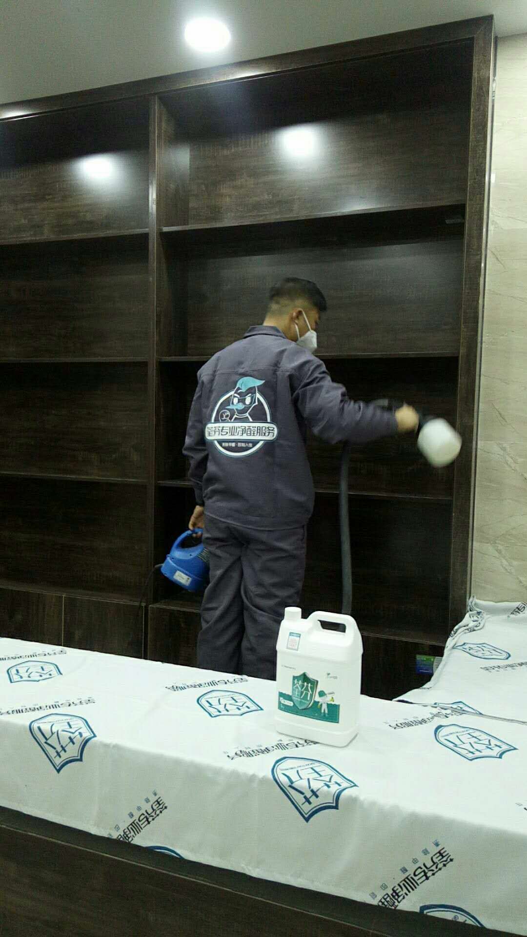 柜子隔檔全方位噴涂施工 柜子隔檔全方位噴涂施工