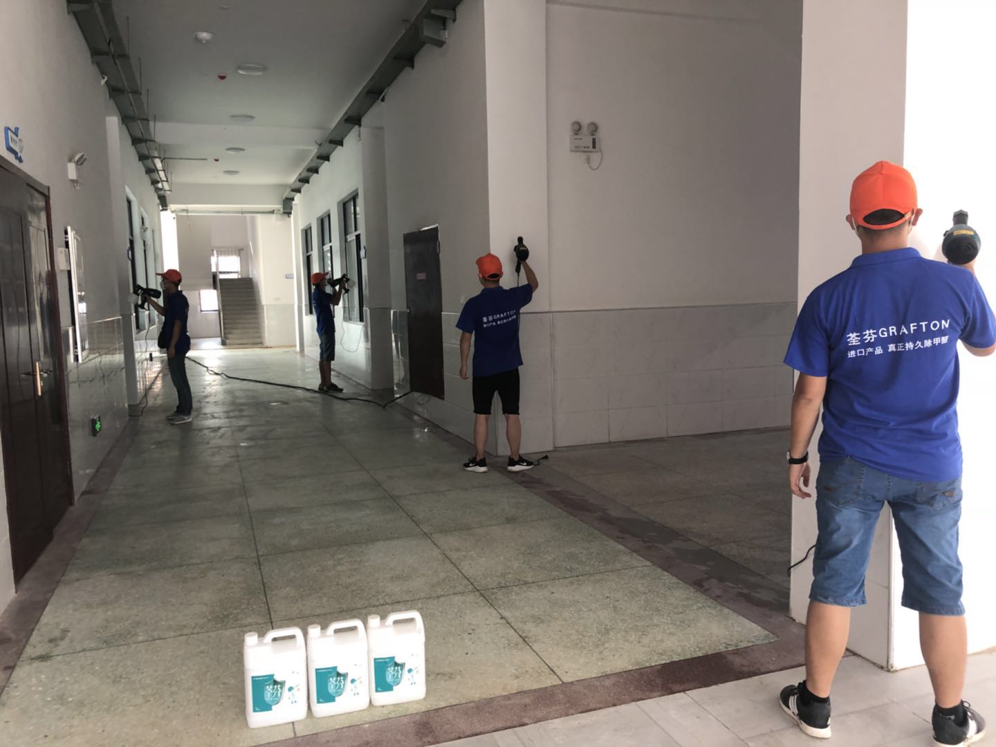 學(xué)校過道墻面全方位噴涂施工 學(xué)校過道墻面全方位噴涂施工