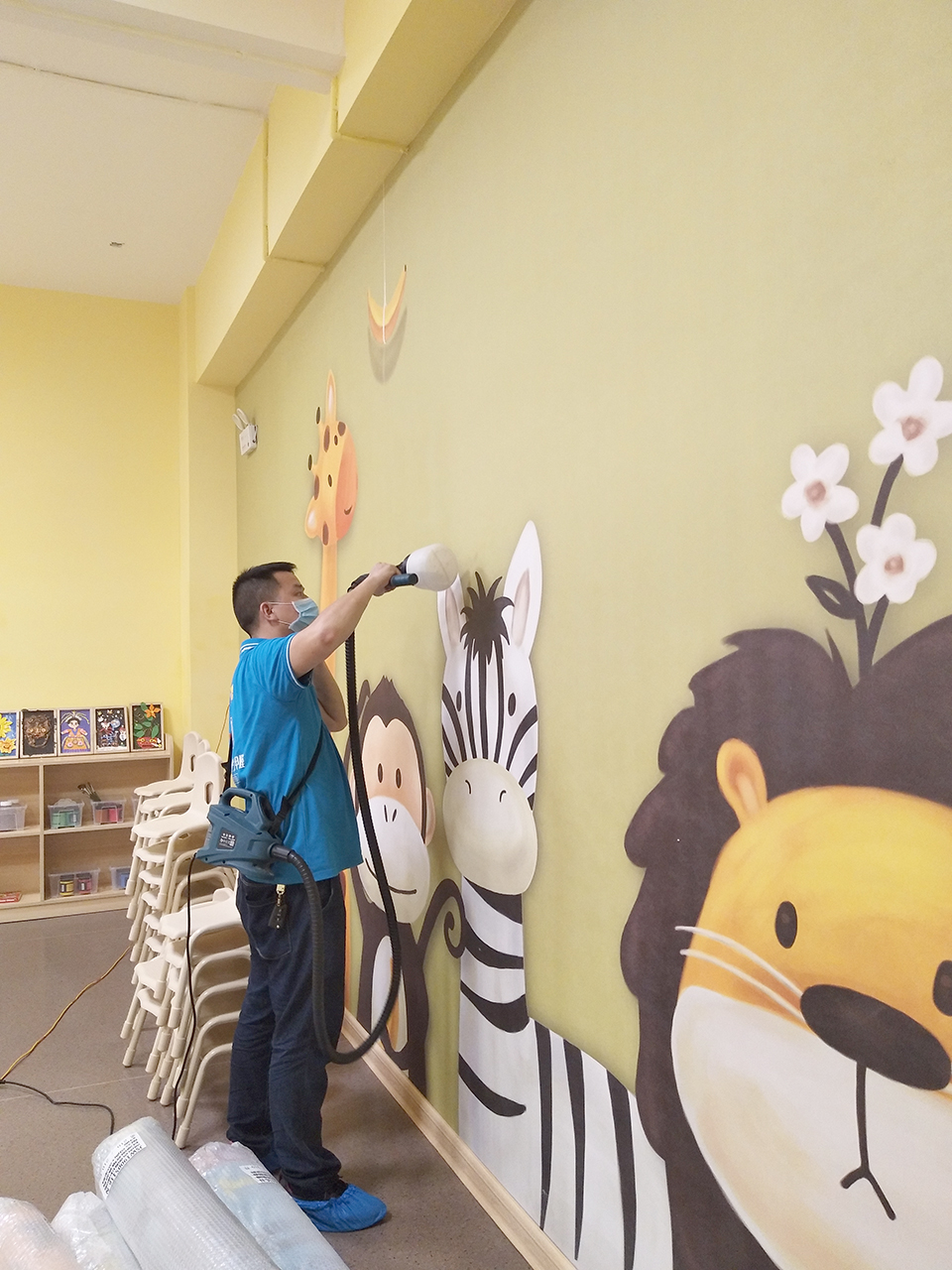 教室墻面噴槍全方位施工治理甲醛 教室墻面噴槍全方位施工治理甲醛