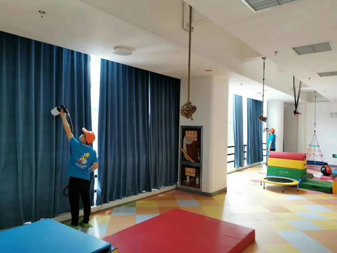 學(xué)校教室窗簾布藝施工治理甲醛 學(xué)校教室窗簾布藝施工治理甲醛