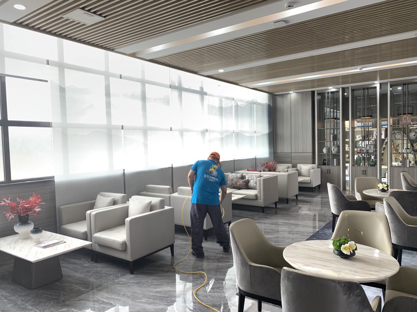 辦公沙發(fā)座椅精細化施工治理 辦公沙發(fā)座椅精細化施工治理