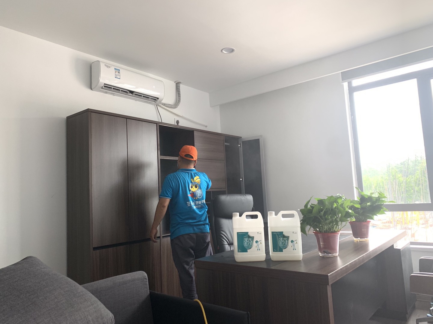 會議室柜子噴涂治理 會議室柜子噴涂治理